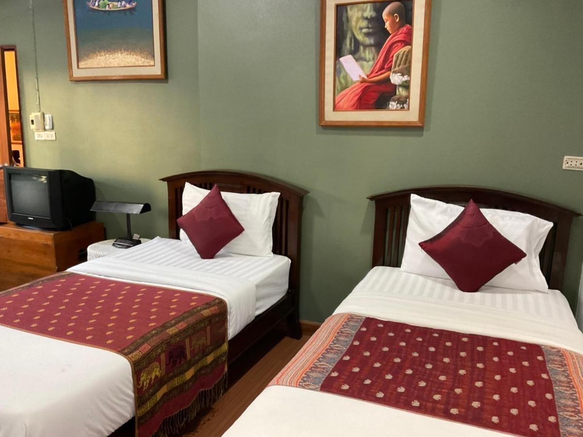 Baan Klang Vieng Hotell Chiang Mai Eksteriør bilde
